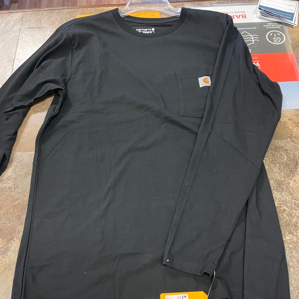 Carhartt Men’s Crew Neck LS Graphic Pocket Tee